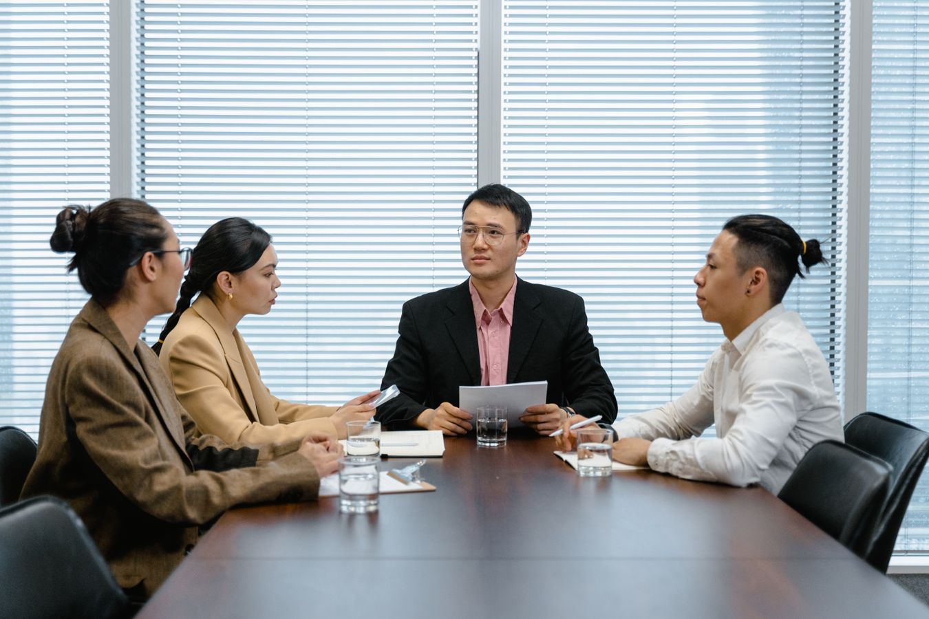 Slogan / Tagline 创作 · 含中英文双语